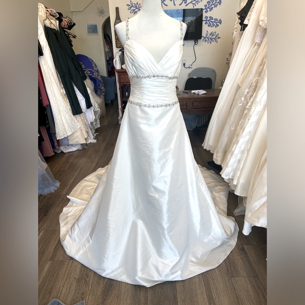 NWT Casablanca Wedding Dress
